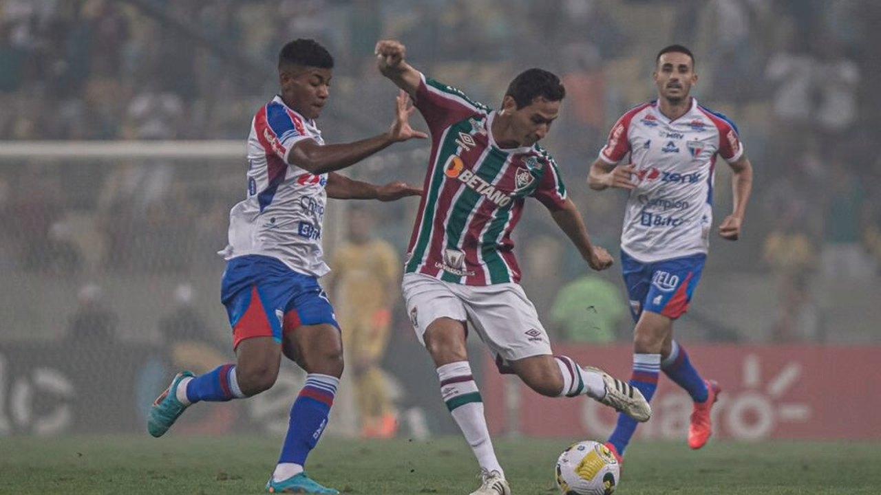 Com VAR polêmico, Fluminense busca 2 a 2 com Fortaleza e avança na Copa do Brasil