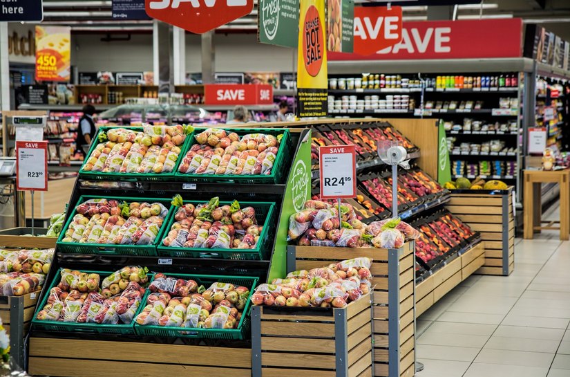 Mercadinho Oliveira fecha parcerias premiadas após orientação do Sebrae