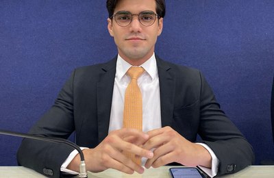 Outdoors destacam João Catunda como o vereador mais econômico em Alagoas