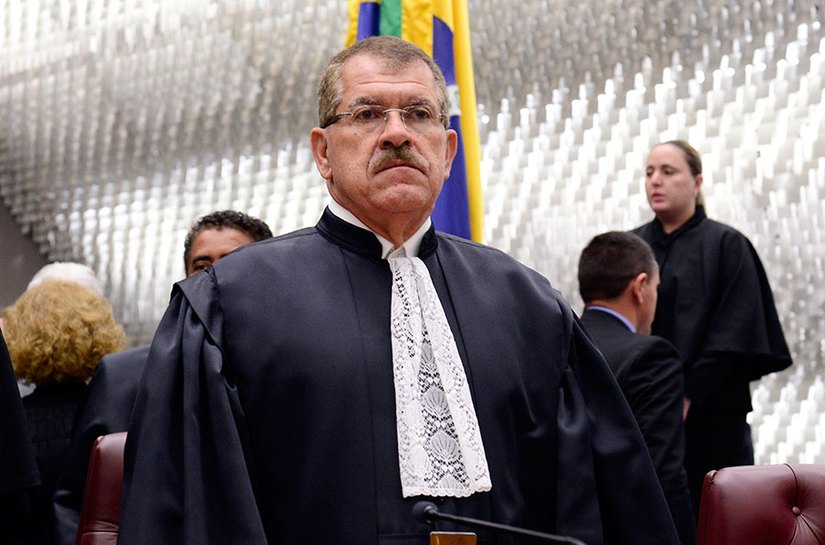 Judiciário de Alagoas entregará comenda a ministro Humberto Martins