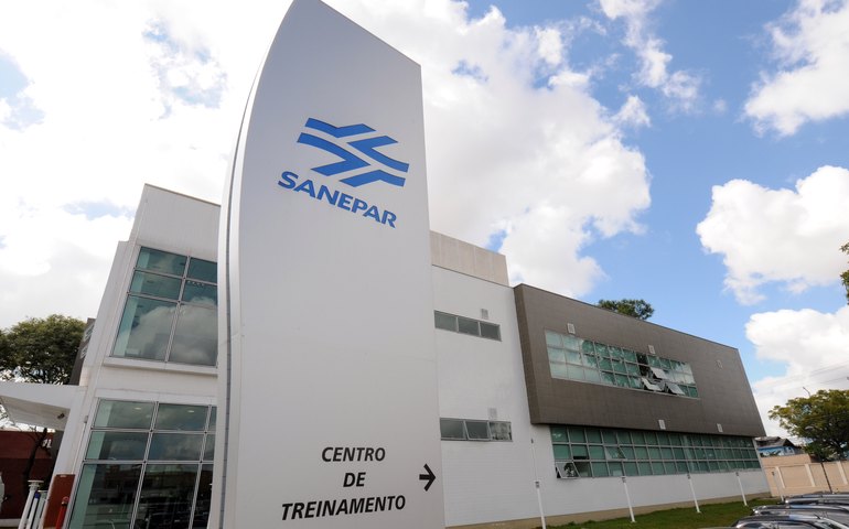 Sanepar: Aegea arremata concessão de 16 municípios do PR com deságio de 30,65%