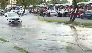 Rua inundada