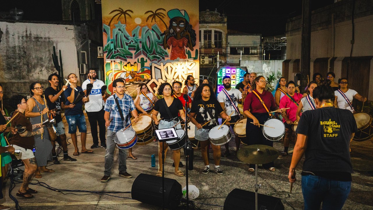 Coletivo Rock Maracatu realiza ensaio aberto nesta segunda (20) no Teatro Deodoro