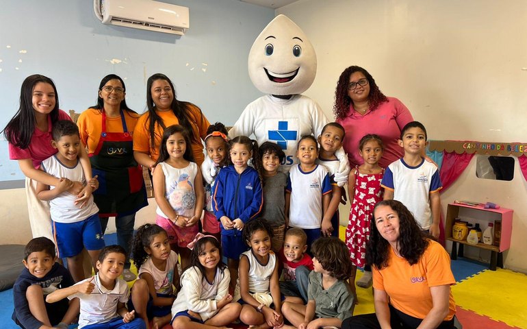 Saúde leva vacinação contra influenza para os Gigantinhos