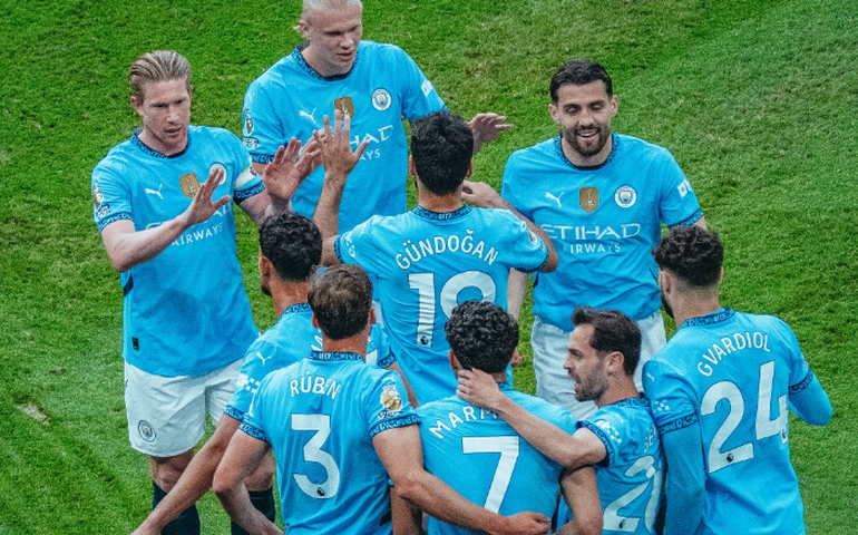 Em 'despedida' de De Bruyne, City vence Bournemouth e se aproxima de vaga na liga dos Campeões