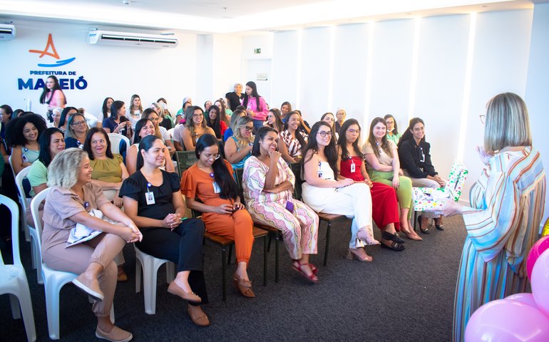 Hospital da Cidade reconhece mulheres que fazem o cuidado acontecer