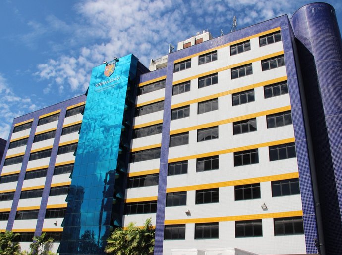 Ser Educacional registra crescimento recorde da captação de alunos do ensino híbrido