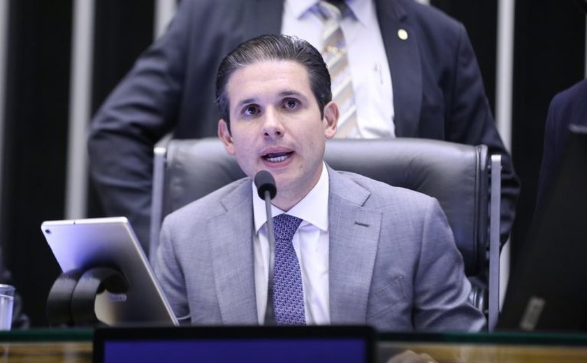 PL e Novo ficam isolados, e Motta adia análise da urgência da anistia pelo 8/1