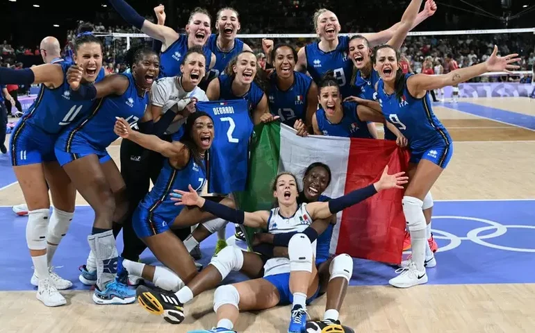Invicta, Itália bate Holanda por 3 a 0 e mantém liderança na VNL