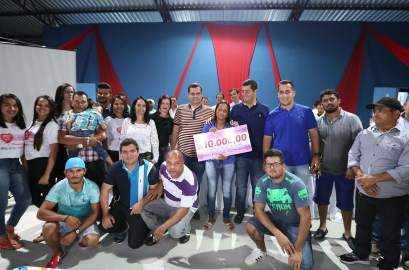 Junqueiro comemora o Dia das Mães com show, prêmios e muita emoção