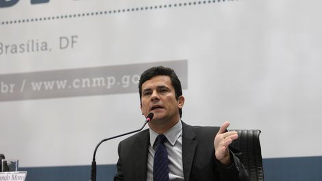 Juiz abre ação penal contra Costa, Youssef e dirigentes da OAS