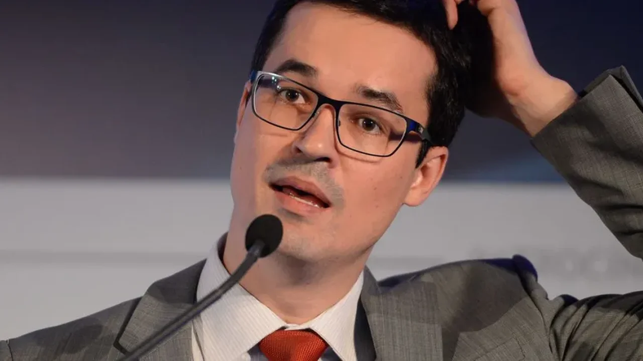 Por unanimidade, TSE cassa mandato do deputado federal Deltan Dallagnol