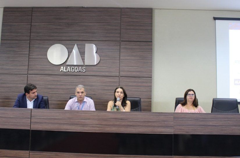 Seminário de Integração da Atenção Básica e Vigilância em Saúde lota auditório da OAB