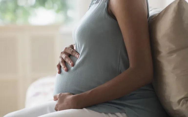 Gravidez em risco: especialistas alertam sobre os perigos do calor extremo no Brasil