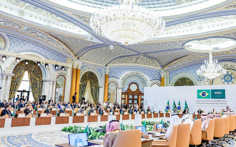 Haddad na Arábia Saudita: podemos alavancar parcerias em defesa e tecnologia, diz analista