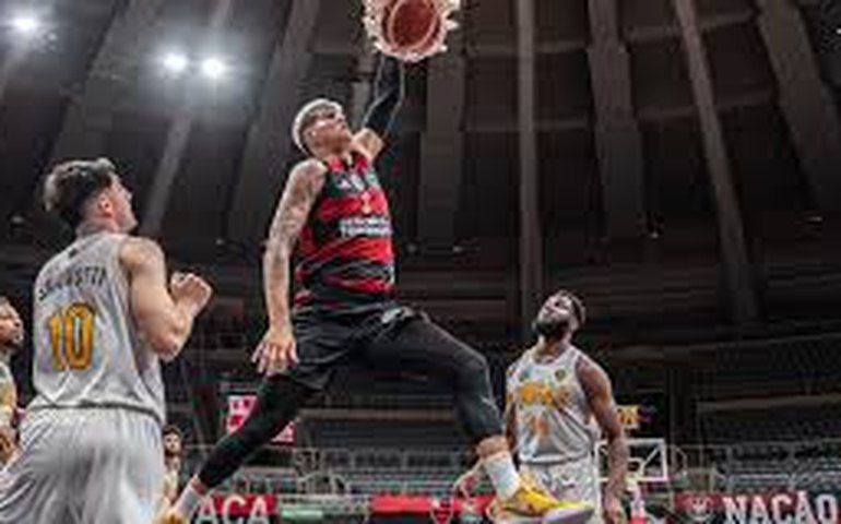 Fla encara Halcones por vaga na final da Champions League de basquete