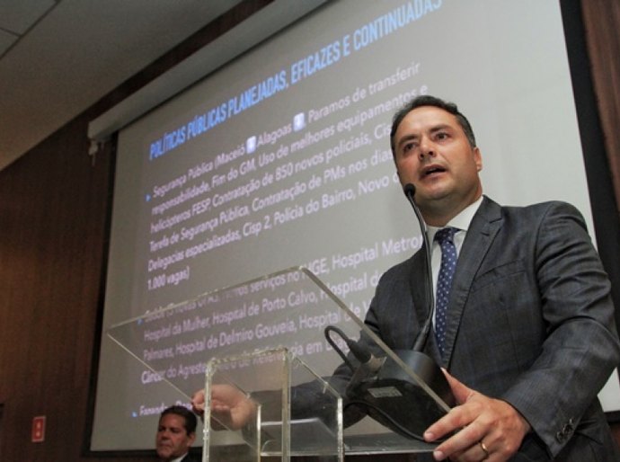 Renan Filho detalha investimentos em AL em evento sobre competitividade