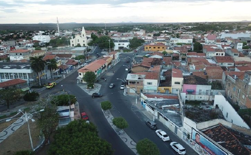 Cinco dos atuais secretários tiveram pedido de afastamento dos cargos feito pelo MPE/AL