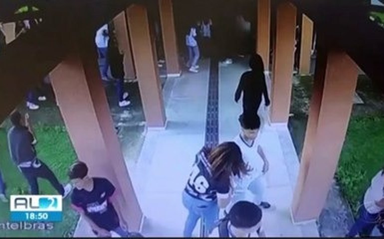 Depois de desobedecer normas da escola, aluna chama homens armados e causa medo e confusão, em Rio Largo
