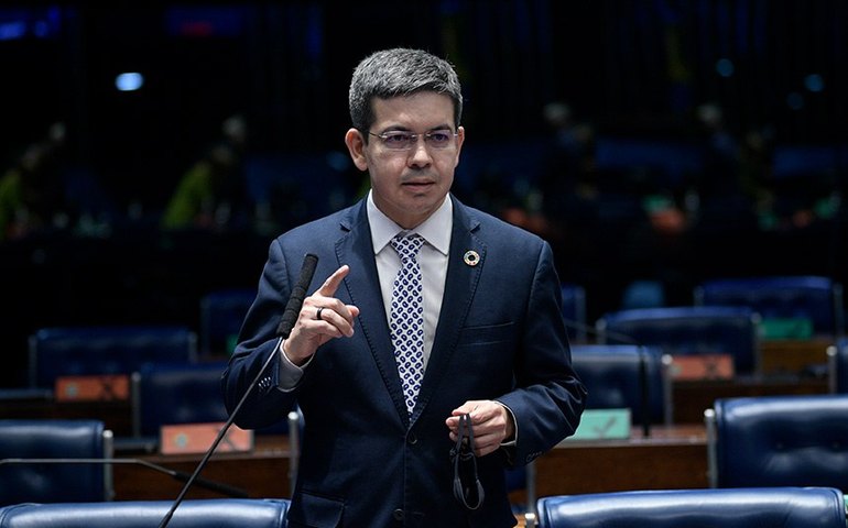 Governo quer votar piso menor para Saúde neste ano e compensação a estados no Senado até o fim da semana