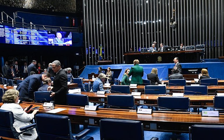 IFI: Risco de descumprimento de regras fiscais em 2024 é ampliado por projeção otimista