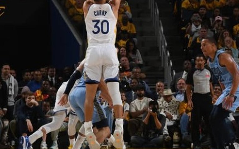 Stephen Curry brilha, Thunder fecha série e Cavs atropelam o Heat na rodada da NBA
