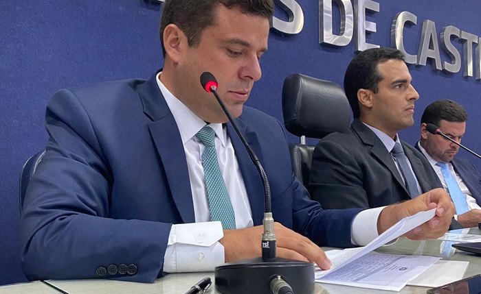 Câmara: salários serão reajustados este mês