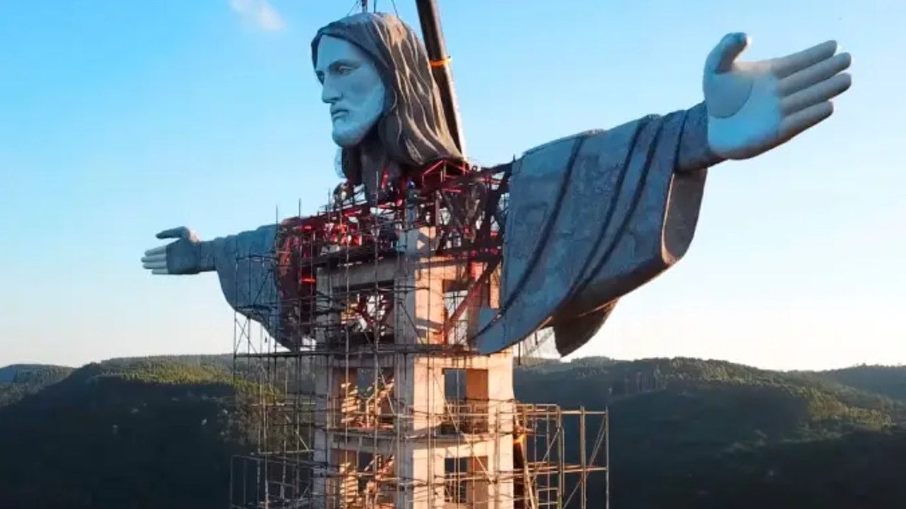 Pilar promete construir “maior Cristo do mundo”