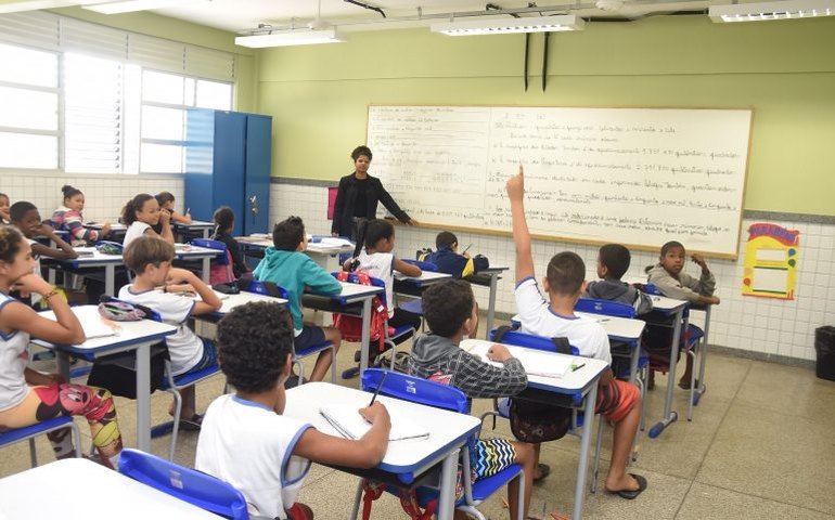 Comissão debate educação antirracista e antissexista no novo Plano Nacional de Educação