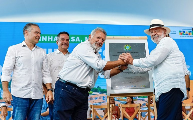 Lula diz que 'falta vergonha na cara' a quem defende dono do Master