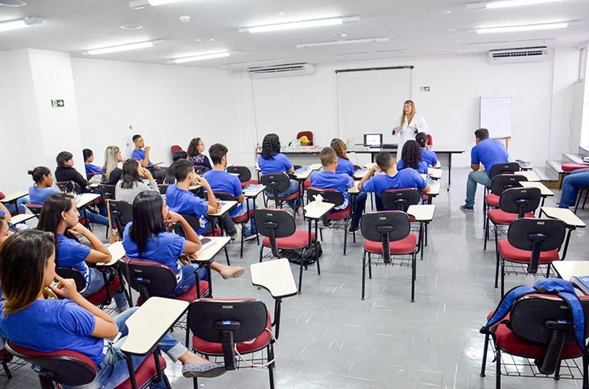TCE/AL realiza, aos sábados, programa de treinamento de Jovens Aprendizes