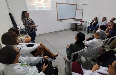 Serviço de Epidemiologia do HEA apresenta normas, rotinas e lança cartilha para capacitação de profissionais