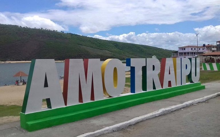 Governo de Alagoas garante urbanização da Orla de Traipu