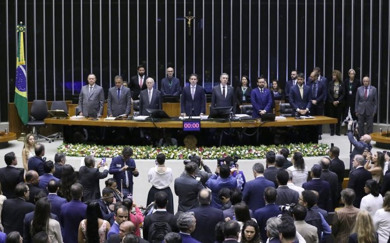 CMO adia reunião de líderes para discutir Orçamento para a quinta-feira, dia 20