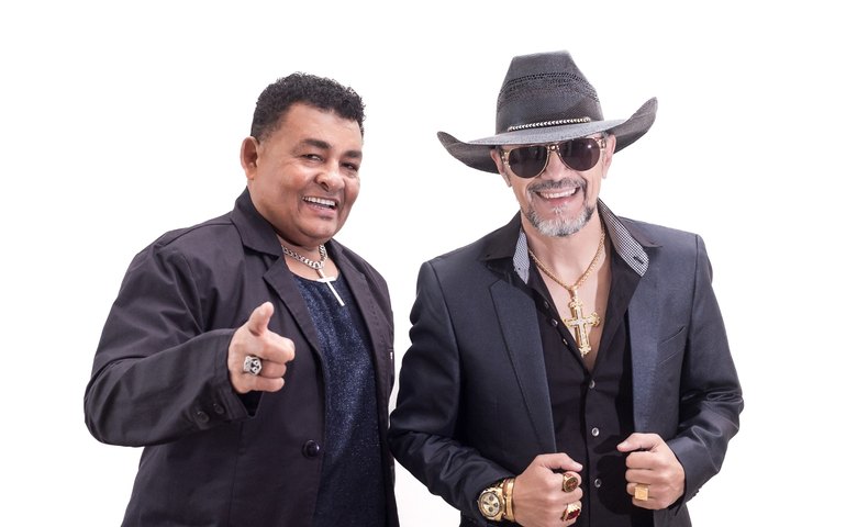 Guito e a dupla Gustavo & Matteo cantam no Terra da Padroeira