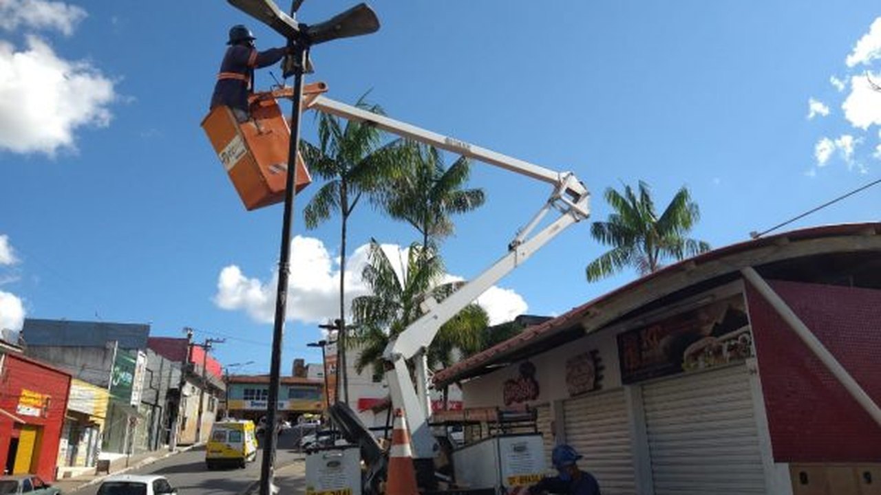 Mercado de artesanato recebe iluminação de led da prefeitura