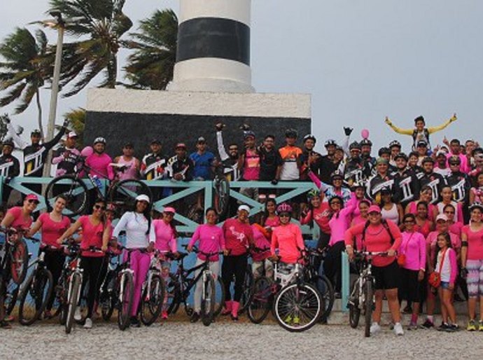 Outubro Rosa é comemorado com passeio ciclístico em Coruripe