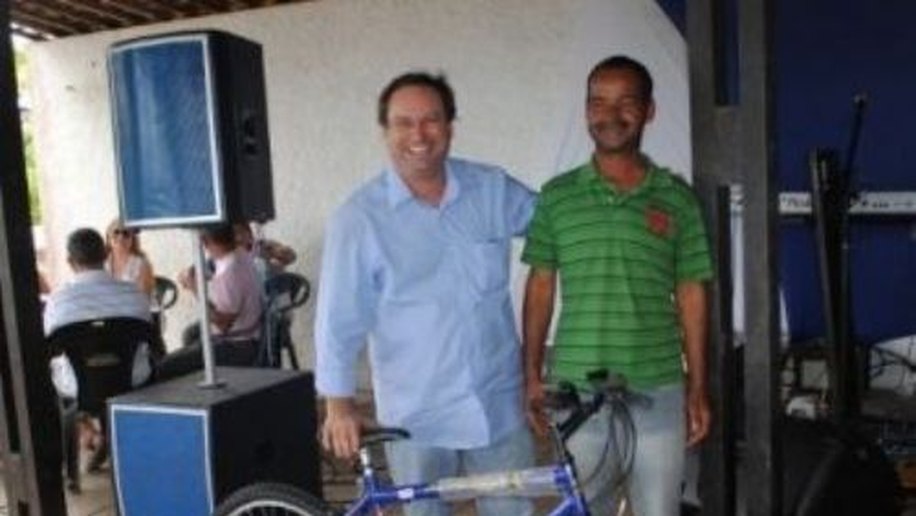Servidores de Arapiraca são premiados no Dia dos Pais