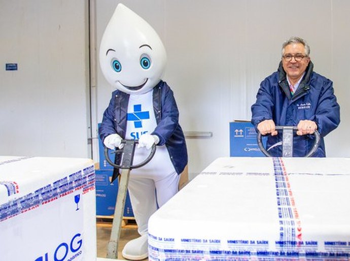 Ministério da Saúde começa a distribuir 35 milhões de doses da vacina contra a gripe
