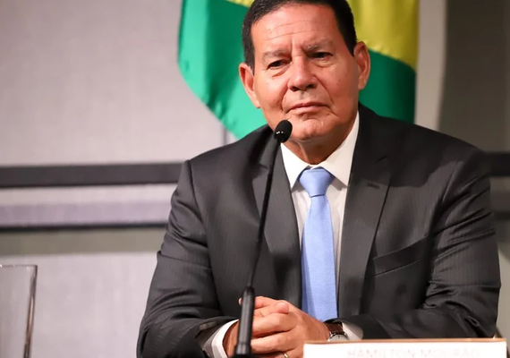 Oposição ao governo, Hamilton Mourão defende reformas