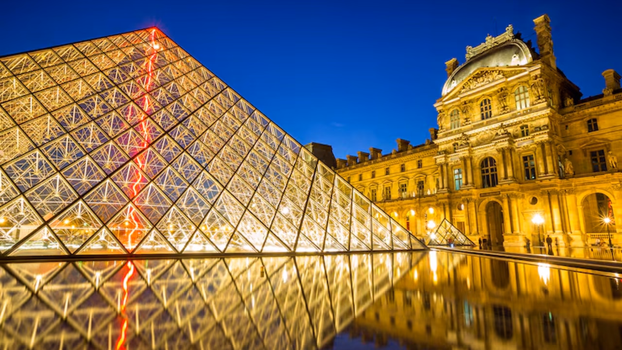 Galeria do Louvre que guardava joias roubadas permanece fechada mesmo com reabertura do museu