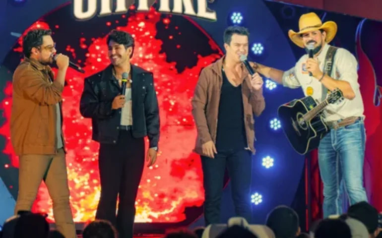 FeS relançam sucesso com participação de Hugo e Guilherme