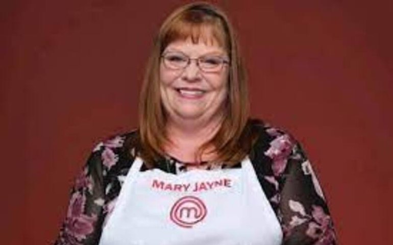 &#8216;MasterChef EUA&#8217;: participante diz que foi obrigada a cozinhar mesmo após derrame