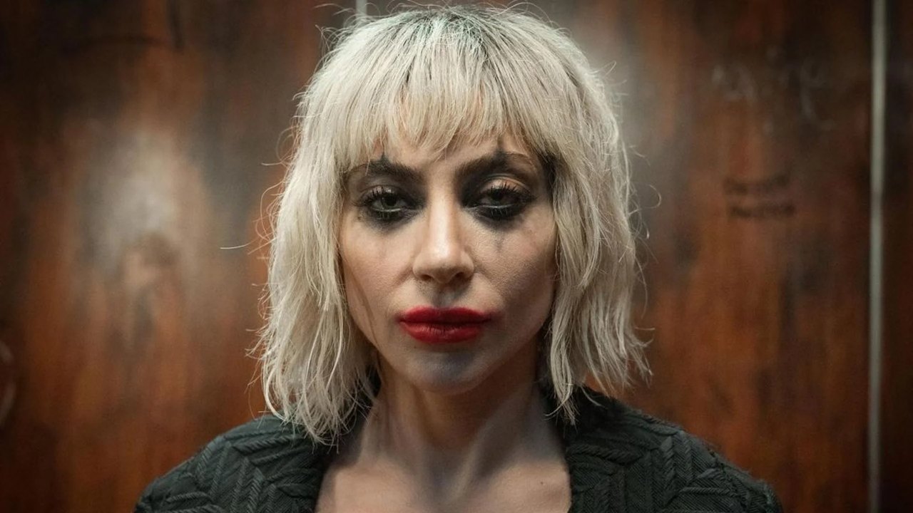 Filmagem de Coringa 2 mostra Lady Gaga agarrando e beijando mulher