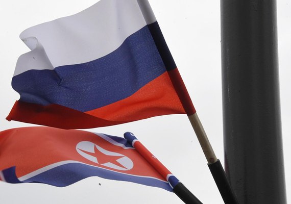 Ministro da Defesa russo destaca o desejo de Moscou e Pyongyang de fortalecer os laços