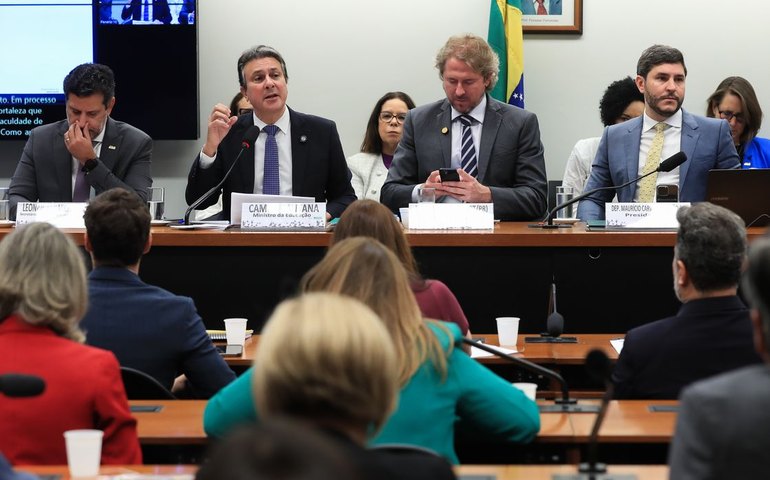 Camilo: novas regras para EAD protegem população e garantem qualidade