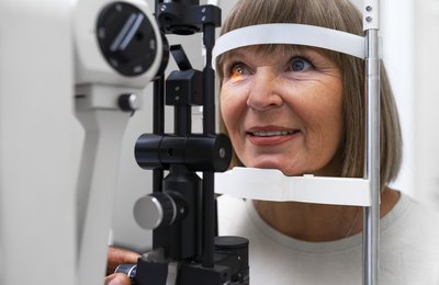 Alta miopia pode favorecer doenças oculares graves e aumentar o risco de perda permanente da visão