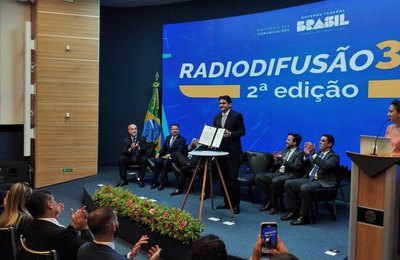 MCom define diretrizes complementares para implantação da TV 3.0 no Brasil