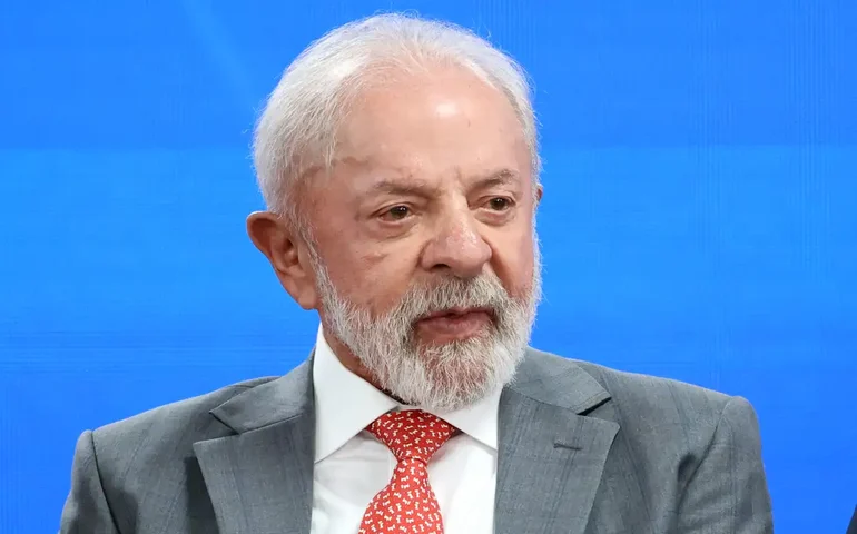 Lula reúne STF, Banco Central, PF e Receita para intensificar combate ao crime organizado
