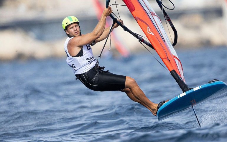 Brasil garante duas primeiras vagas em Paris-2024 na Vela com Bruno Lobo e Mateus Isaac